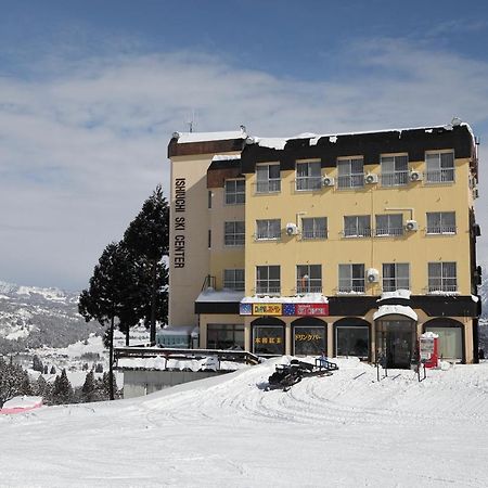 Ishiuchi Ski Center Minamiuonuma Extérieur photo