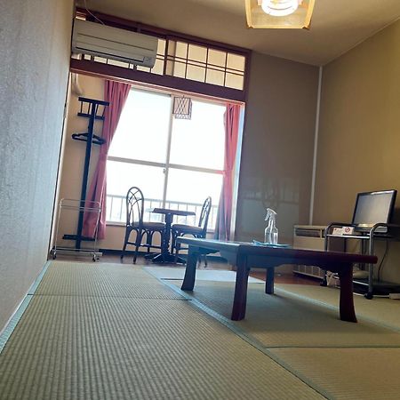 Ishiuchi Ski Center Minamiuonuma Extérieur photo
